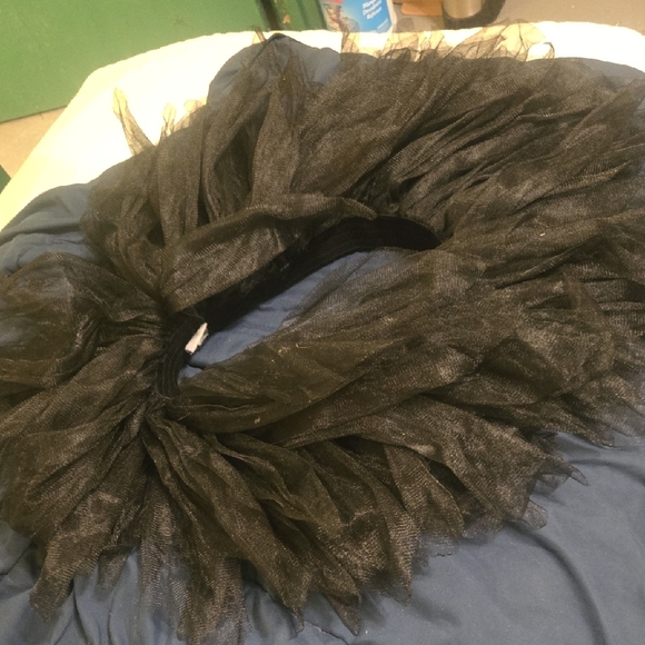 Spirit Black Tulle Neck Accessory - Picture 2 of 7